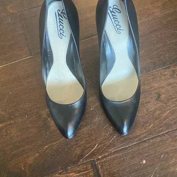 Gucci Black Pump with Leopard Heel